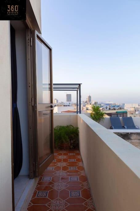 Beautiful, Typical Maltese 4Br Home With Roof Top By 360 Estates Sliema Bagian luar foto